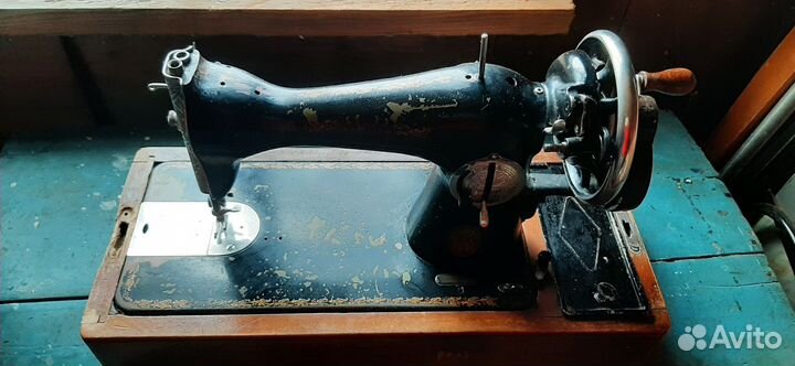 Швейная машина Подольск ручная