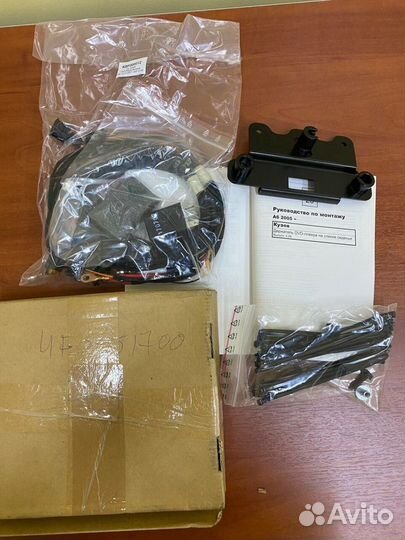 Держатель DVD плеера на спинке сидения audi A6