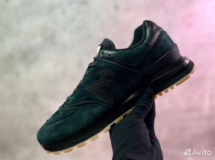 Кроссовки New Balance долговечные