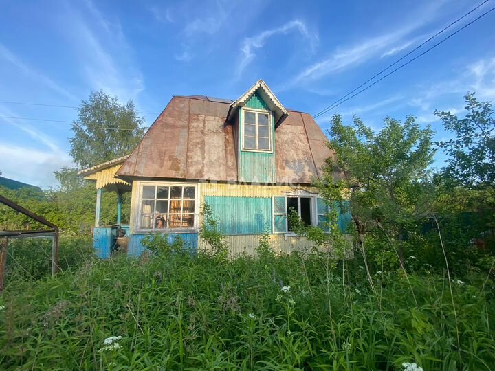 Дом 40 м² на участке 4 сот.