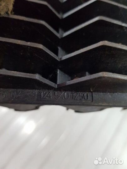 Блок предохранителей Mercedes-Benz Е Class W124