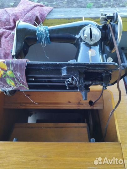 Швейная машинка подольская ножная с документами