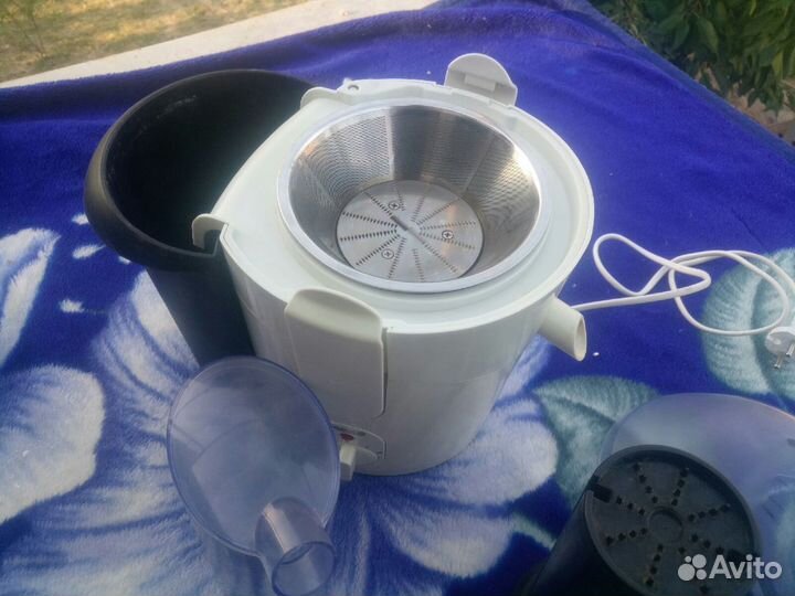 Соковыжималка автоматическая