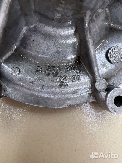 Помпа Mercedes C-class W204