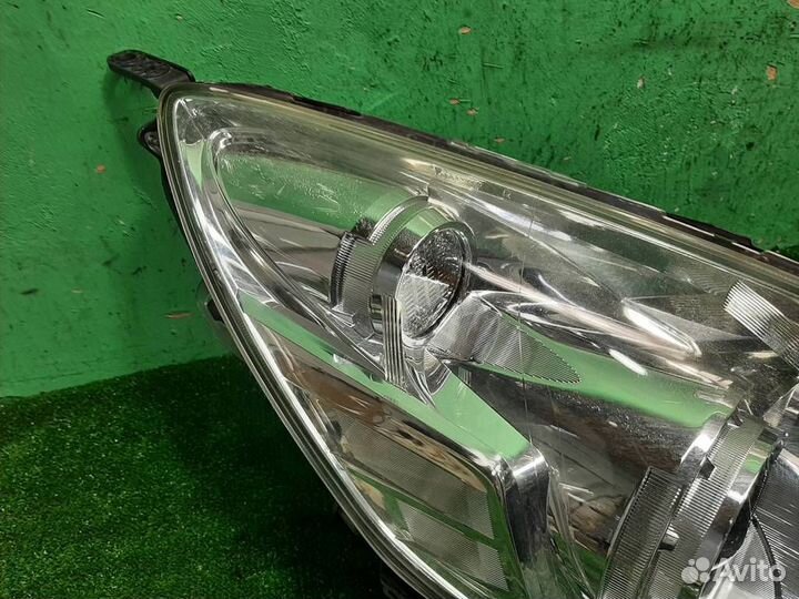 Фара правая ксенон Subaru Legacy/ Outback BM/B14