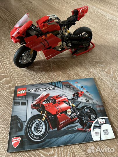 Lego Technic 42107