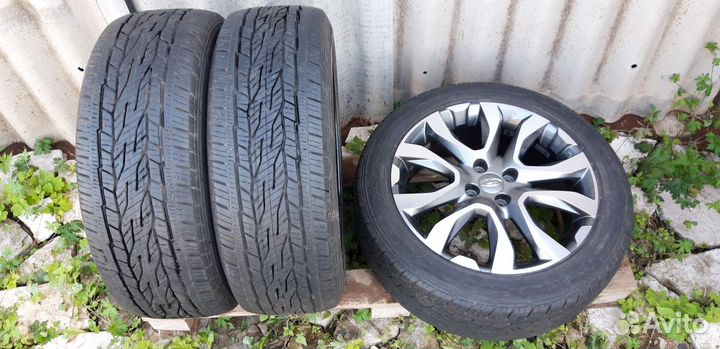 Continental ContiCrossContact LX2 215/50 R17