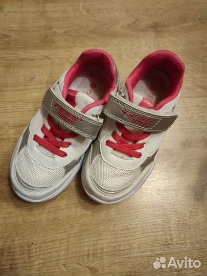 Кроссовки для девочки 27 размер