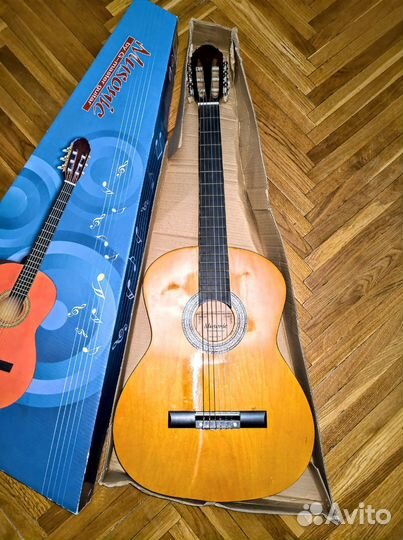 Гитара укулеле