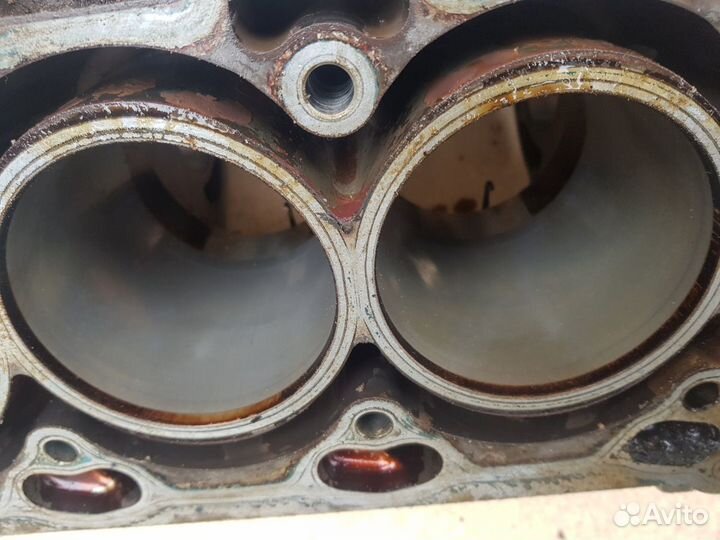 Блок цилиндров на BMW n62 b40