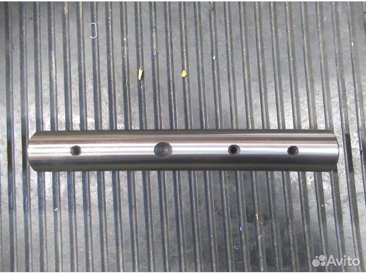 Шкворень ум Mitsubishi FD10-20N Nissan L01 1F1