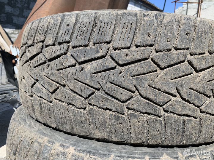 Nokian Tyres Hakkapeliitta 7 215/55 R16 97T