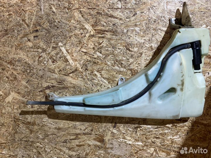 Бачок омывателя VW Touareg GP 02-10