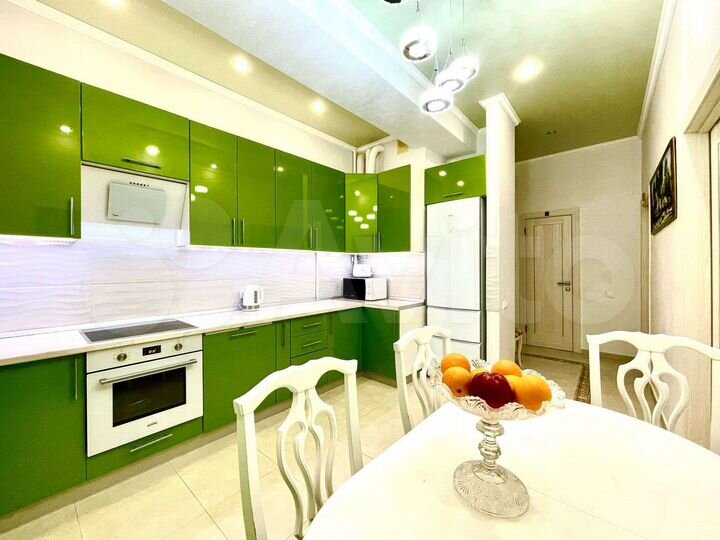 2-к. квартира, 67 м², 8/11 эт.