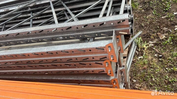 Стеллажи паллетные металлические