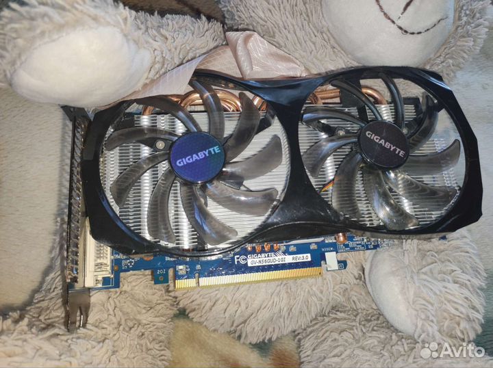 Видеокарта Gigabyte Geforce GTX 560 OC