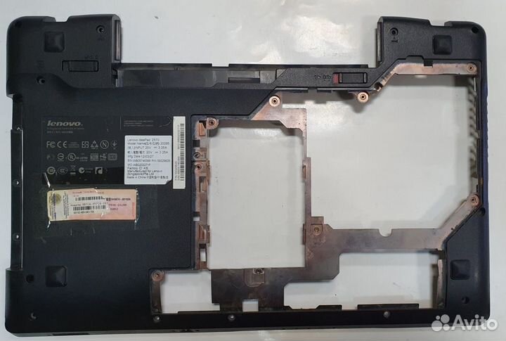 Нижняя часть корпуса Lenovo Z570. Отп. в регионы