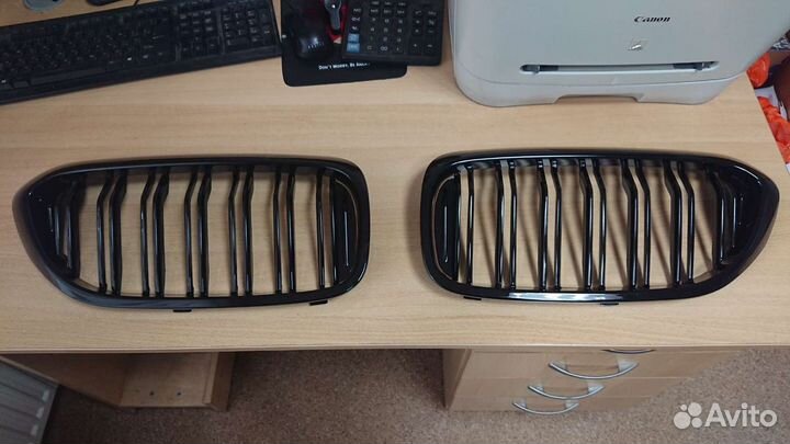 Ноздри решетки BMW G30 G31 G38 новые