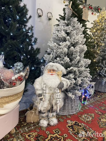 Елка искусственная заснеженная