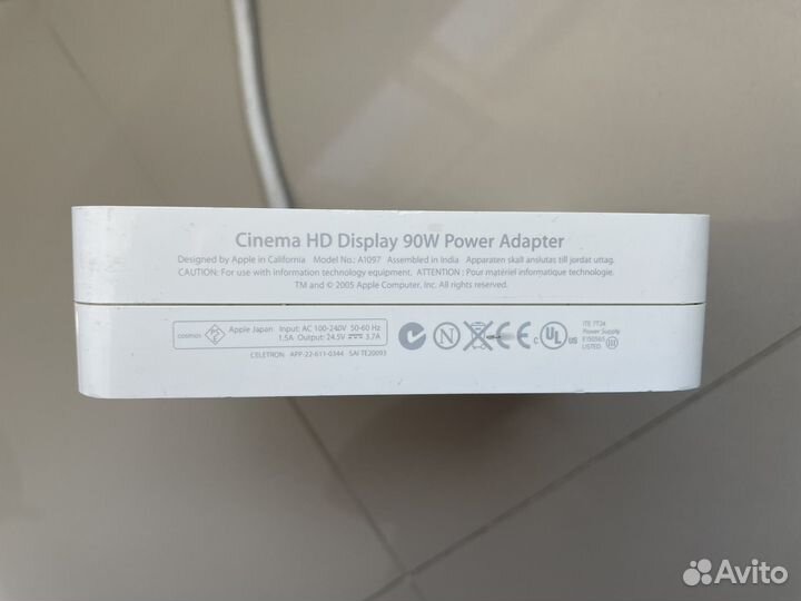Монитор Apple cinema 23 дюйма (не рабочий)