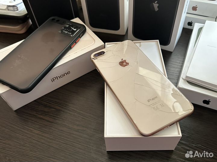 iPhone 8 Plus, 64 ГБ