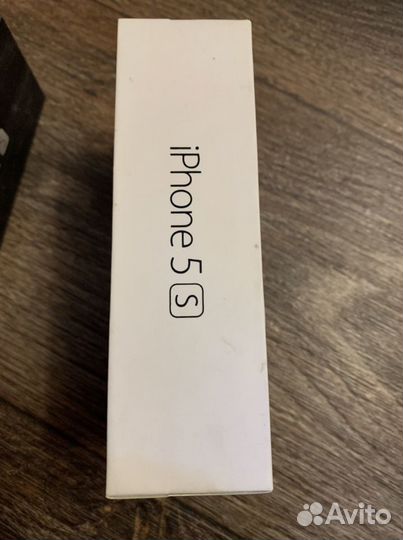 Коробка от iPhone 5s