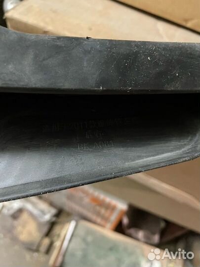 Брызговик задний правый Hyundai Solaris