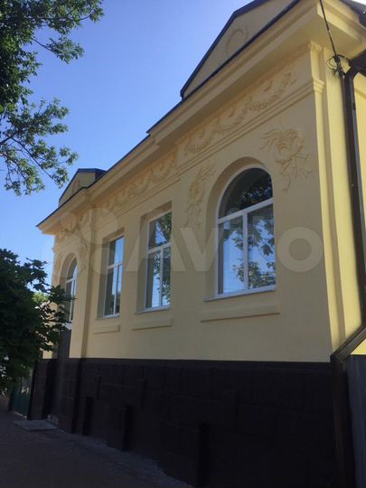 Дом 300 м² на участке 8 сот.