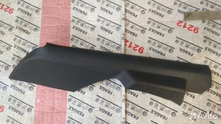 Обшивка стойки задняя левая Volkswagen Polo sedan