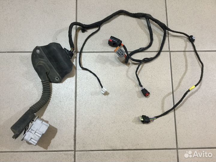 Проводка двери задней правой Гранд Чероки с 2010г
