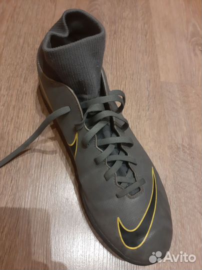 Сороконожки/ Футзалки Nike 28cm б/у