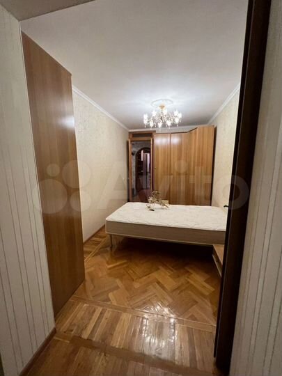 4-к. квартира, 84 м², 5/9 эт.