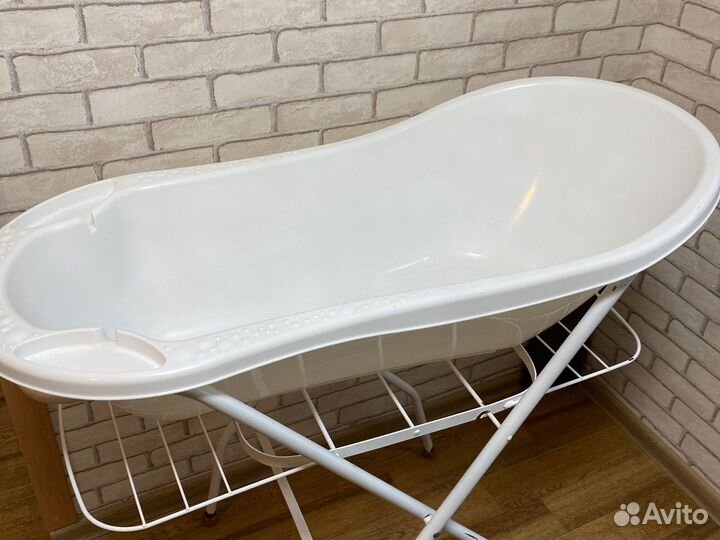 Детская ванночка с подставкой