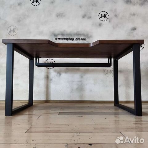 Рабочий стол, стол из массива с вырезом купить в Москве | Товары для ...