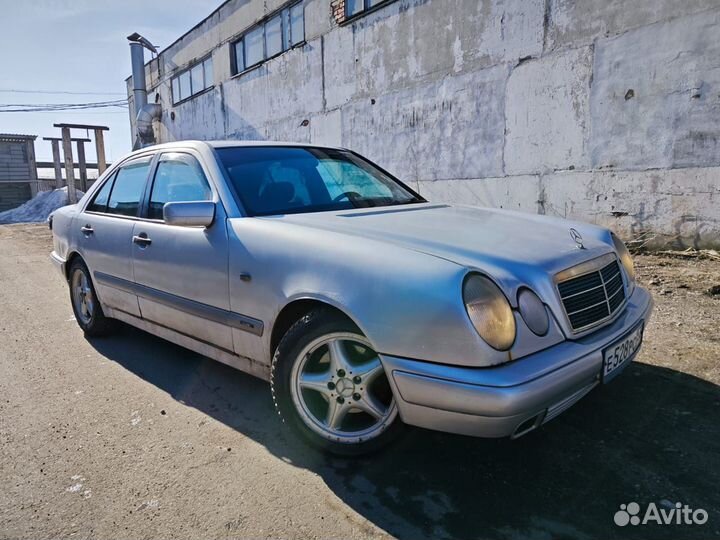 Mercedes-Benz E-класс 2.3 AT, 1996, 300 000 км