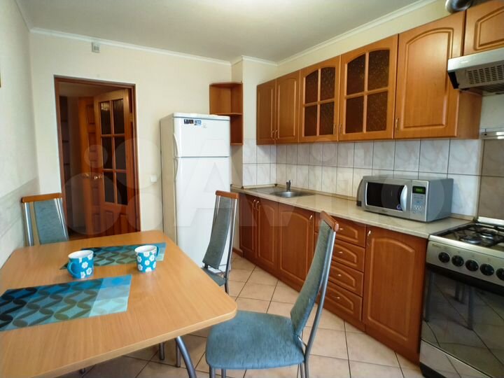 3-к. квартира, 77 м², 2/10 эт.