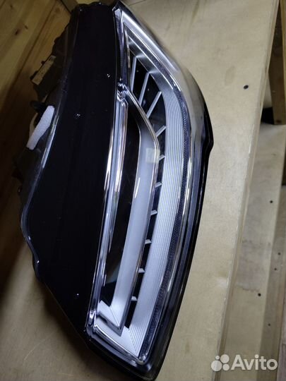 Фары Audi A8 D4 рест