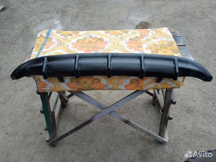 Диффузор на задний бампер camry