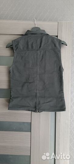 Жилетка джинсовая