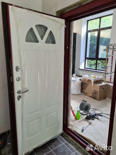 Монтаж входных дверей