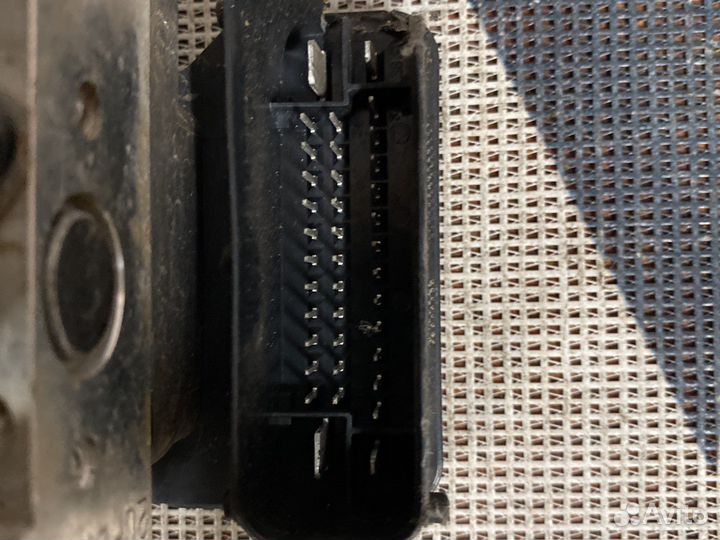 Блок ABS Hyundai/Kia 589204L100