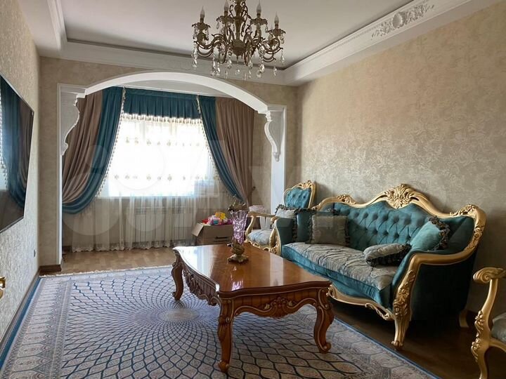 2-к. квартира, 92 м², 4/6 эт.