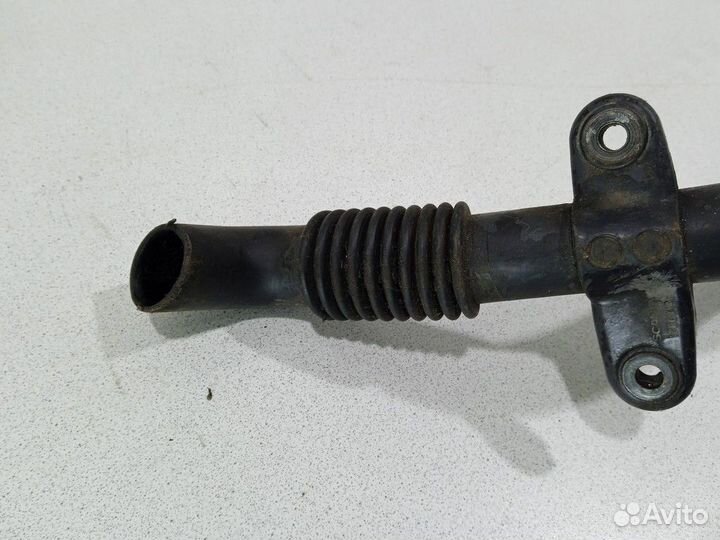 Патрубок картерных газов