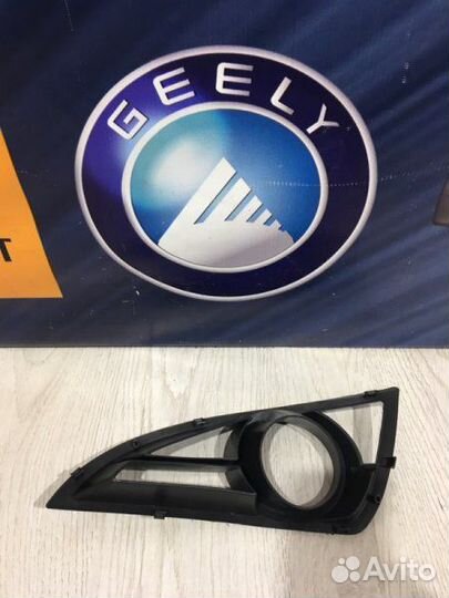 Оправа накладка птф туманки Geely MK Прав