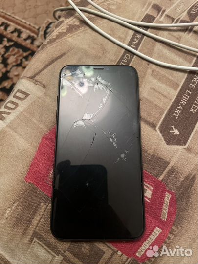 iPhone X, 256 ГБ