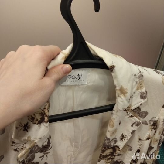 Весенний трикотажный пиджак Odji