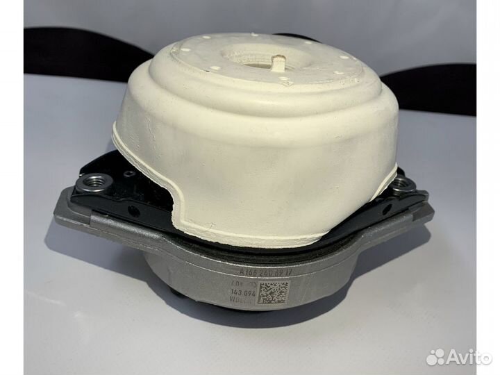 Опора двигателя правая Mercedes A1662406917