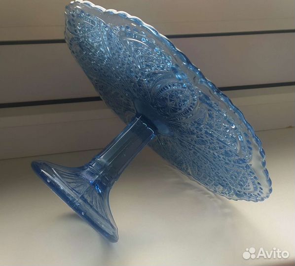 Тортовница, цветное стекло