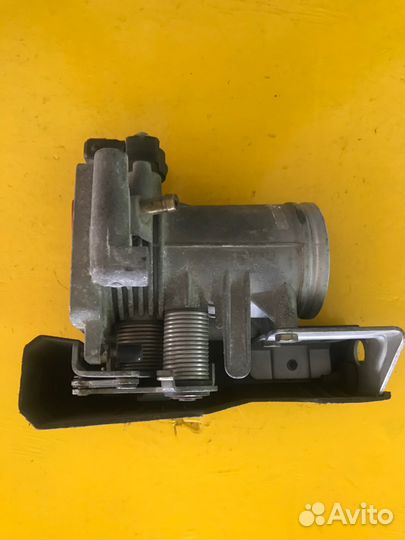 Дроссельная заслонка BMW M43B18