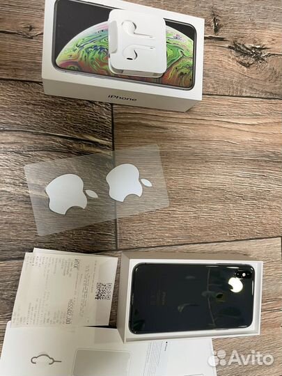 iPhone Xs Max, 64 ГБ